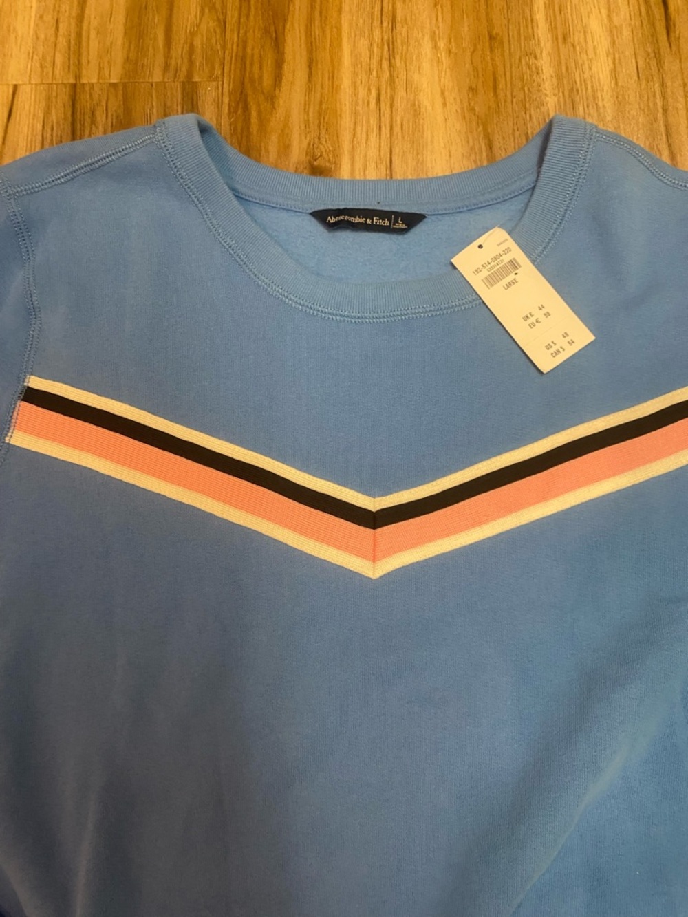 ABERCROMBIE & FITCH NWT CHEVRON STRIPE RETRO SWEATHIRT CREWNECK BLUE SZ LARGE - Picture 7 of 12